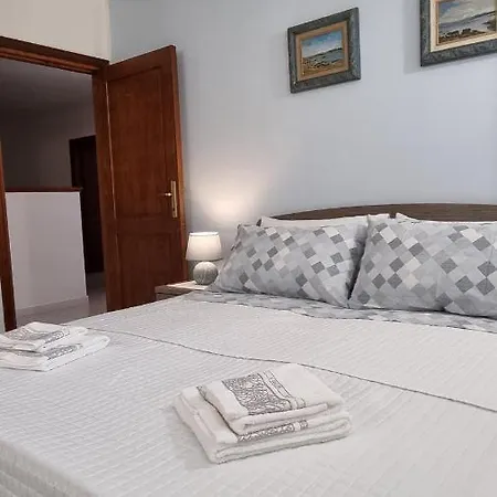 Ferienhaus In Con Veranda Privata E Parcheggio Gratuito