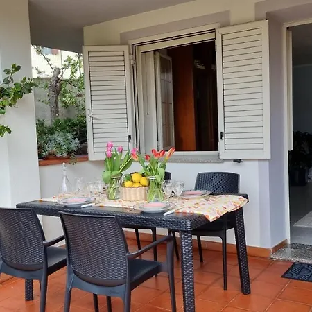 Ferienhaus In Con Veranda Privata E Parcheggio Gratuito