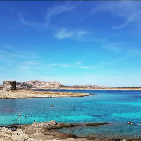 In Con Veranda Privata E Parcheggio Gratuito Tatil Evi Olbia