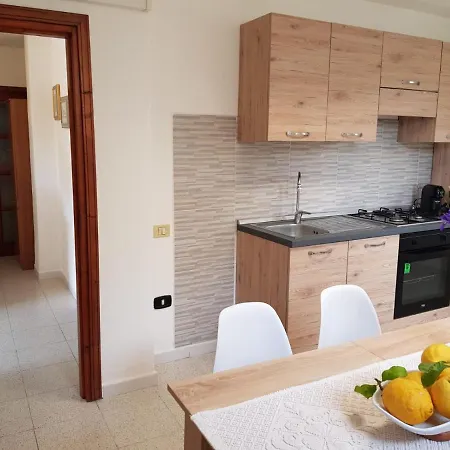 In Con Veranda Privata E Parcheggio Gratuito Tatil Evi