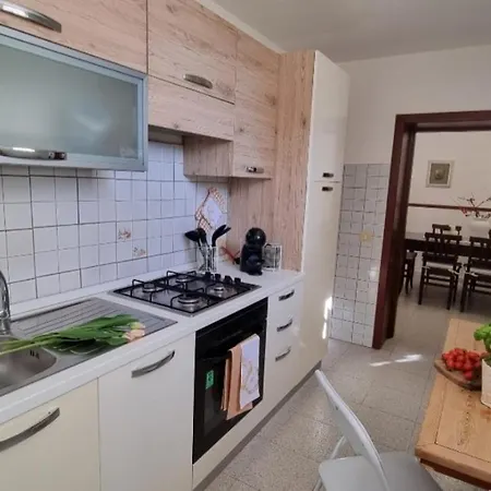 In Con Veranda Privata E Parcheggio Gratuito * Ольбия