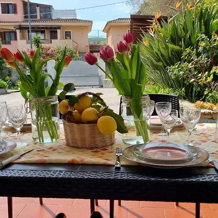 In Con Veranda Privata E Parcheggio Gratuito * Ольбия